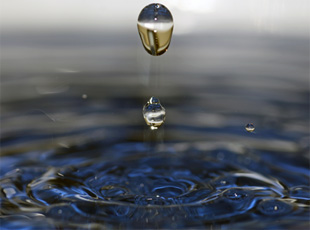 Traumatherapie-leeuwarden-Somatic-Experiencing-Druppels-in-water